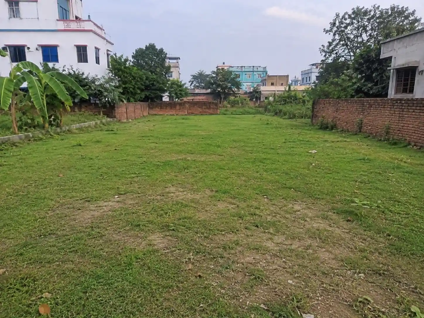 মাজার রোডে ৫ কাঠার খাঁটি কাগজপত্রের প্লট জরুরি বিক্রয়
